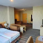 Riviera Готель 3*
