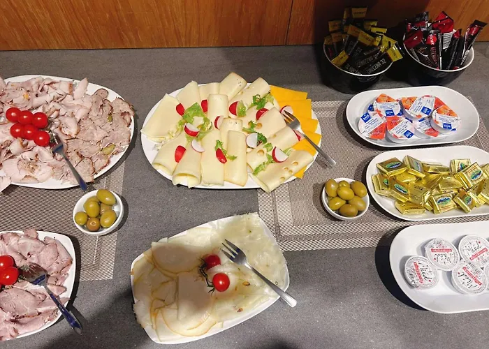 Готель Riviera